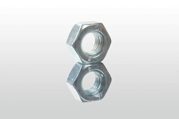 大坚果和它的反射分离图片下载