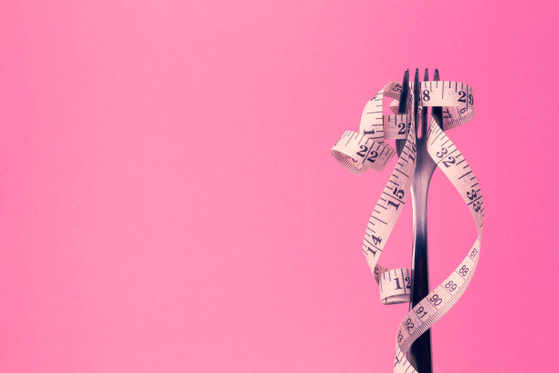 节食减肥。减肥食品。肥胖问题。食物没有卡路里。图片下载