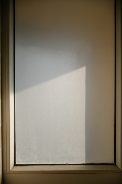 阳光的窗户图片下载