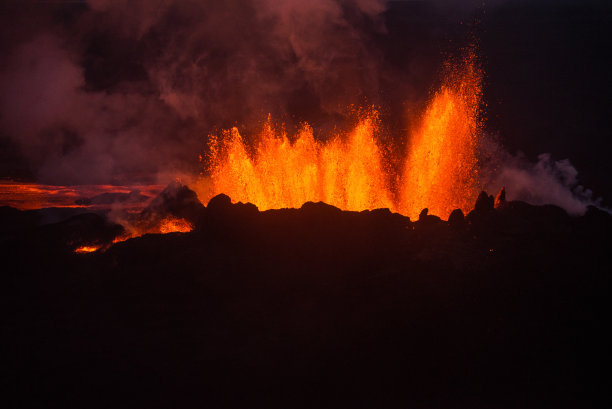 2014年Bárðarbunga Holuhraun火山爆发的鸟瞰图图片下载
