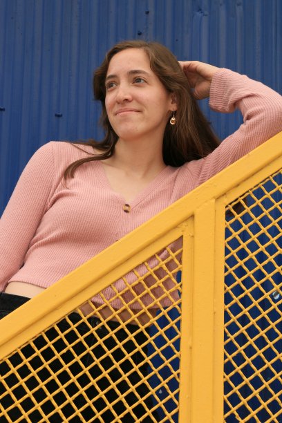 黄色的楼梯图片下载