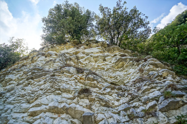 山川中的河流，以数码照片图片为背景图片下载