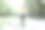 积极的生活方式。高级美丽运动的女人骑着黄色的自行车在公园，户外。他走了，看着镜头，微笑着图片下载