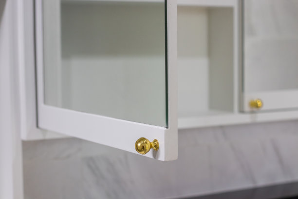 房子里木头柜子的特写图片下载