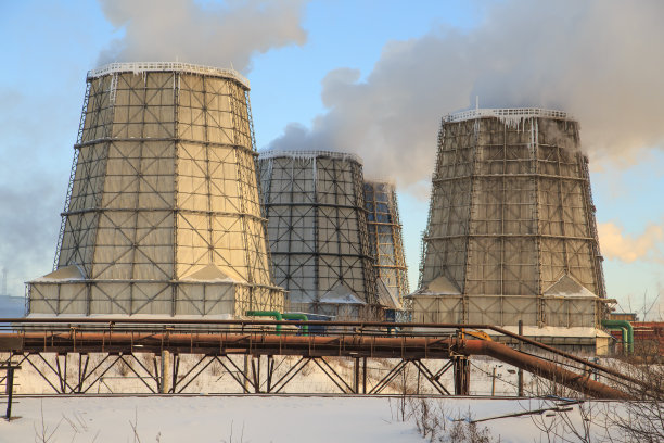 钢厂的大冷却塔。图片下载