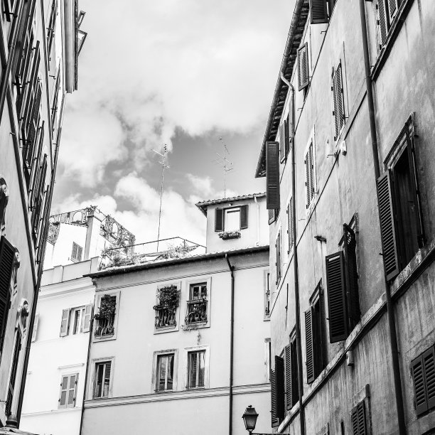 意大利罗马古老的传统窗户图片下载