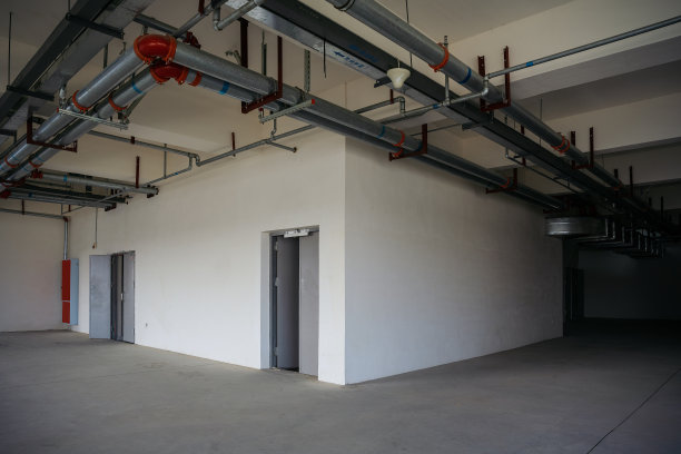 阳光明媚的现代城市图片下载