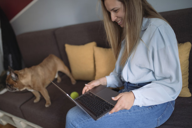 在家办公图片下载