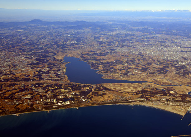 日沼湖，海滩和日本原子能机构核研究反应堆，大井，茨城县，本州岛，日本图片下载