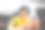 年轻的成年亚洲女玩家戴着眼镜玩掌上网络游戏。图片下载