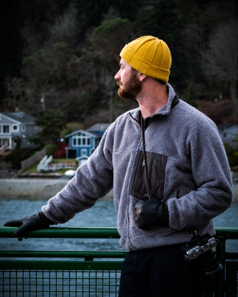 在轮渡上尽情享受图片下载