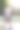 快乐的男孩和朋友在户外打网球。图片下载