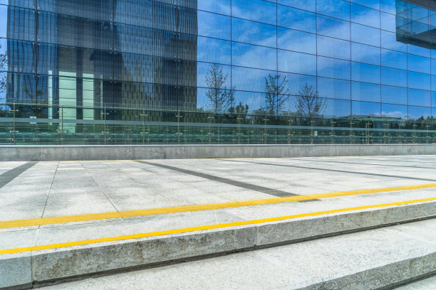 现代建筑在户外图片下载