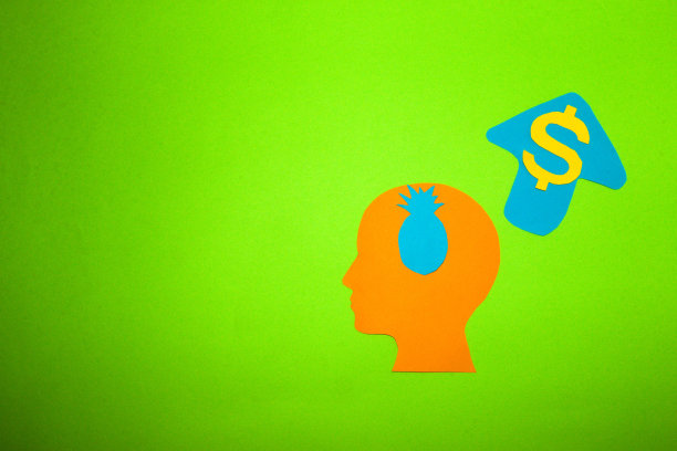 橙色的菠萝头和向上的箭头，不断上涨的菠萝和食品杂货，创意设计，夏季水果图片下载