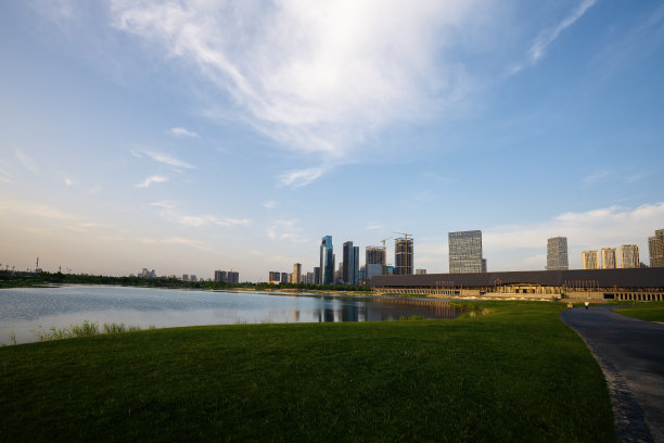 黄昏的河边摩登都市图片下载