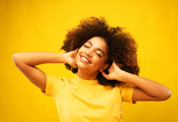 非洲妇女孤立情绪图片下载