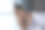 妇女感到悲伤、疲倦和担心，遭受抑郁症的心理健康。图片下载