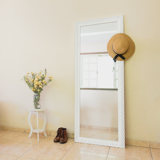 家居装饰上的镜子图片下载