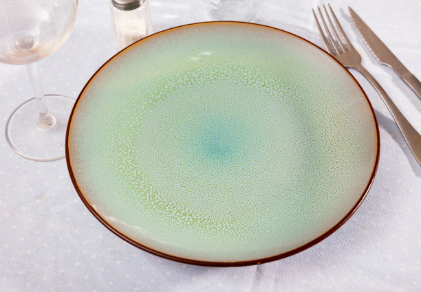 用刀叉空盘子图片下载