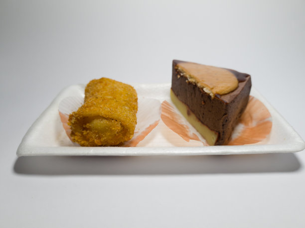 果冻面包，里面塞满了饼干和糖浆图片下载