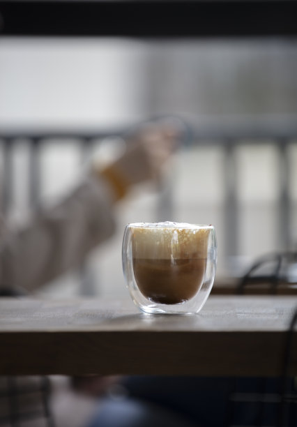 浓缩咖啡加奶泡图片下载