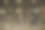 所有的吊灯都在镜子天花板上。就像一个珠宝。图片下载