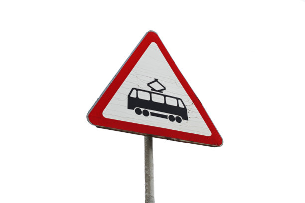 白色背景上的路牌警告有轨电车孤立图片下载