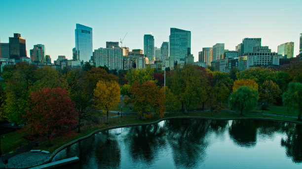 波士顿公共花园在日出-空中图片下载