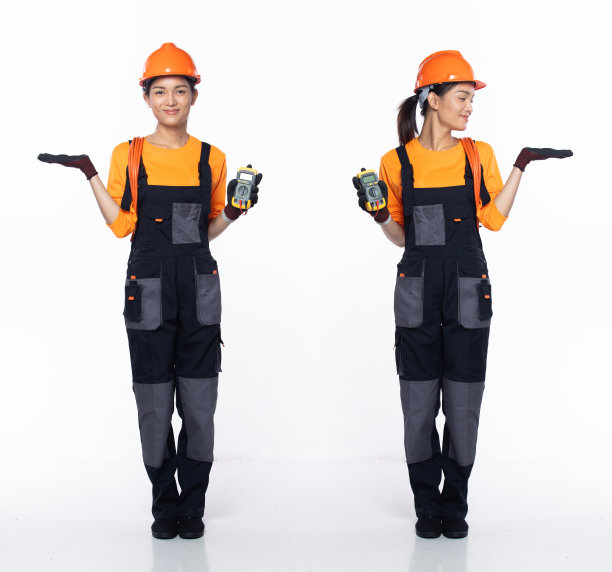 全长20多岁的年轻亚洲女性承包商电工，显示空手掌图片下载