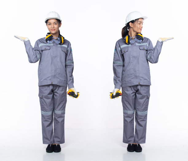 全长20多岁的年轻亚洲女性承包商工程师，显示空手掌图片下载