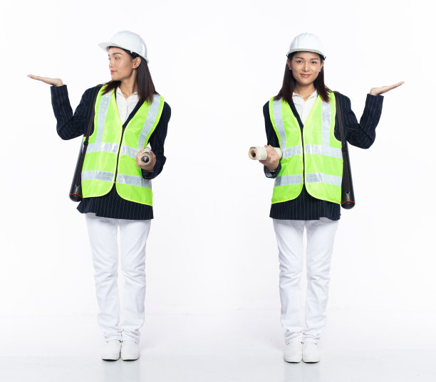 全长20多岁的年轻亚洲女性客户工程师建筑师，显示空手掌图片下载