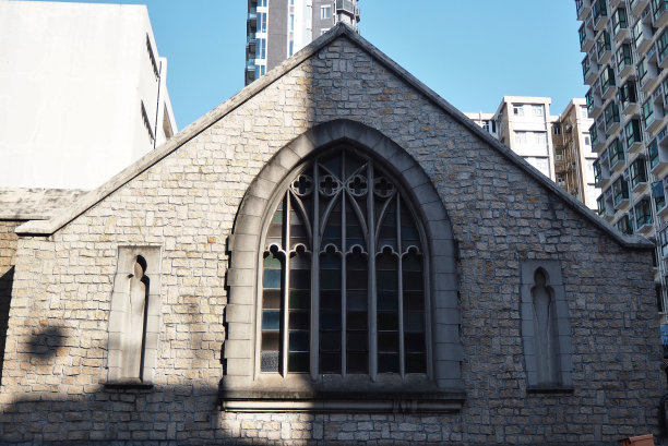 老教堂的窗户图片下载