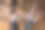 喜出望外的年轻夫妇在厨房里玩得很开心。图片下载