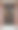 那座红砖房子装有铝合金窗户。图片下载