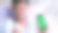 住院期间手持绿屏智能手机的亚洲男性老年患者。图片下载