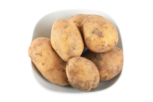 白底白碗里的土豆(剪裁路径)图片下载