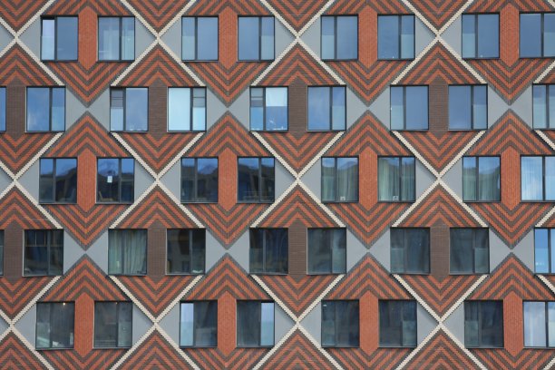 俄罗斯莫斯科的新建筑立面。现代风格的建筑。的房子。城市地标。对称的外观图片下载