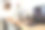 女孩职业电竞运动员在她的现代个人电脑上玩电子游戏图片下载