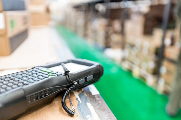 大型仓库中的扫描设备图片下载