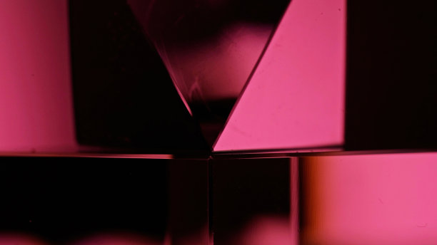 霓虹赛博朋克发光几何纹理粉红色黑色图片下载