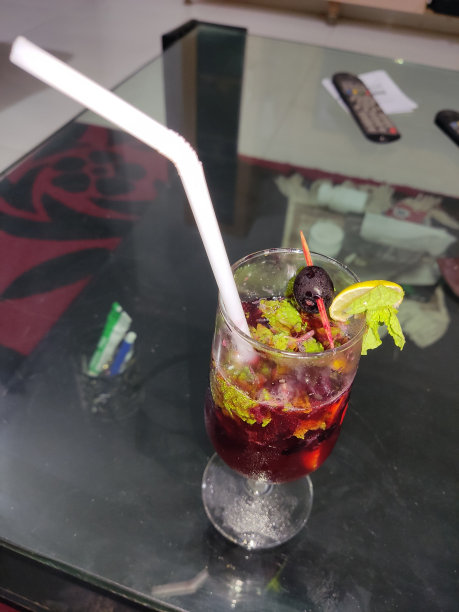 樱桃酸橙莫吉托饮料图片下载