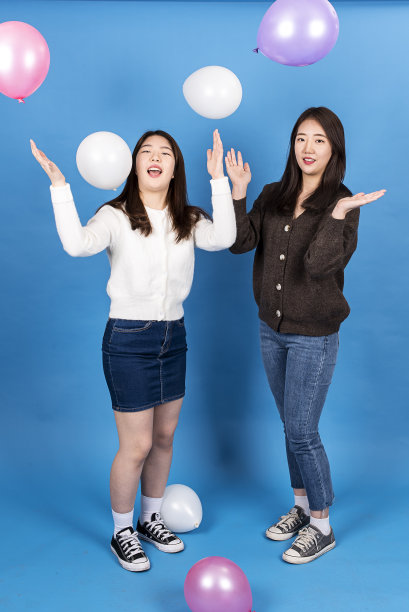 两姐妹的故事图片下载