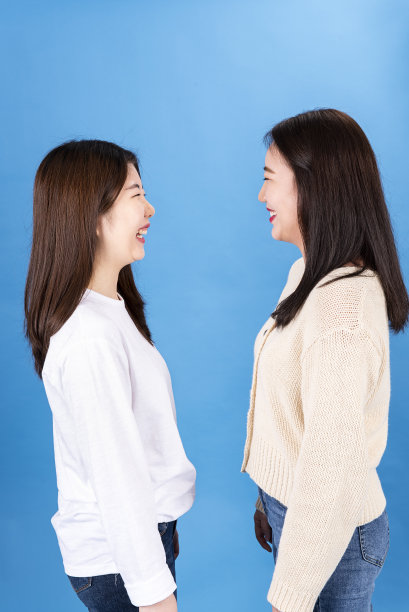 两姐妹的故事图片下载