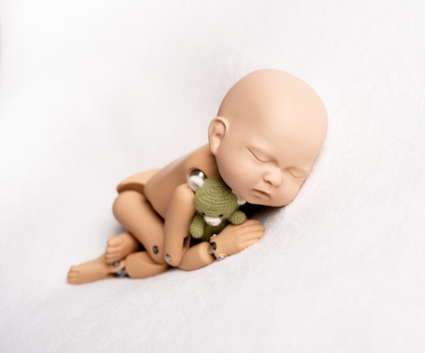 新堕落小孩的木偶和玩具图片下载