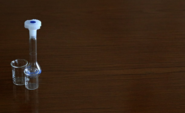 实验室玻璃材料的研究图片下载