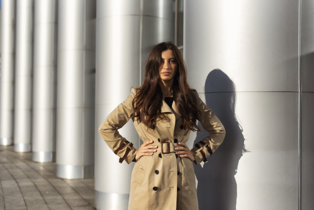 乌克兰首都的秋天漫步图片下载