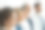 一群专业医生在现代化的诊所里排着队图片下载