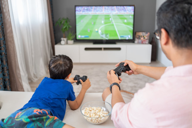 喜欢玩电子游戏图片下载