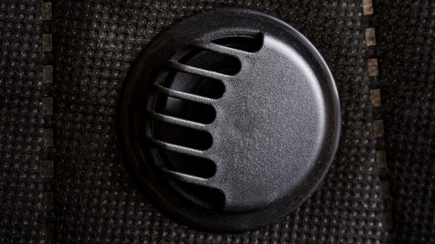 医用防护口罩的气阀。外部视图。防护口罩等级:KN95、美国N95、欧洲FFP2图片下载