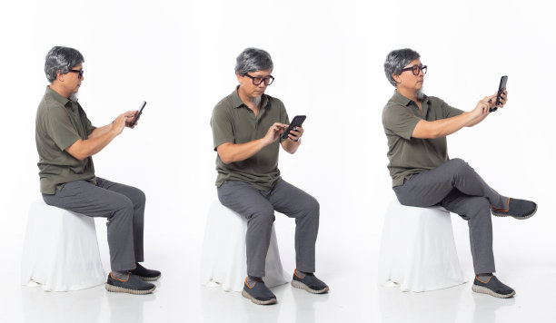 全长五六十岁的亚裔华裔店主，会用网络电话图片下载